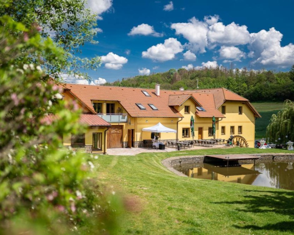 V&iacute;kendov&yacute; vzděl&aacute;vac&iacute; a relaxačn&iacute; pobyt pro pečuj&iacute;c&iacute; osoby